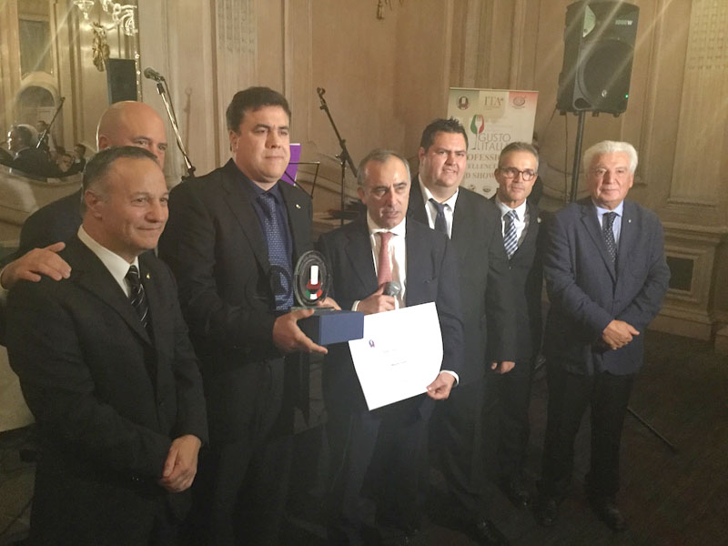 La premiazione del sommelier di Marsala, Maurizio Titone