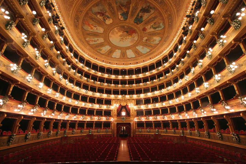 L'interno del Teatro Massimo di Palermo